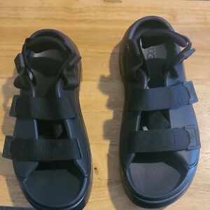 Women's Ugg Black Velcro Strap Sandals